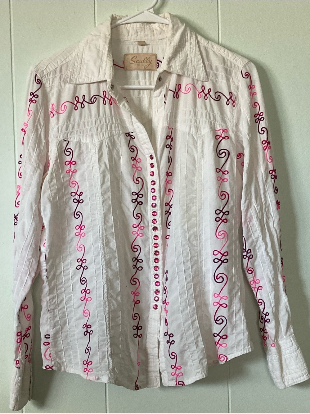 Scully Western Womens SZ M White Button-Down Shirt with Pink & Purple Embroidery